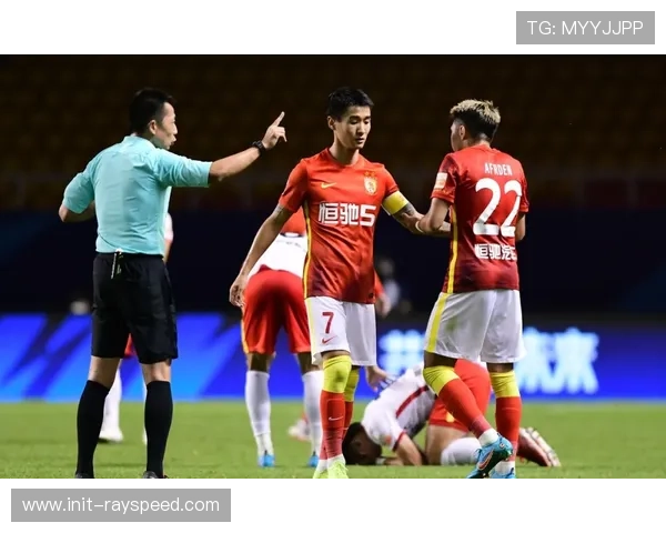 里昂各项赛事豪取10连胜，队史第二次做到